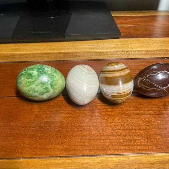 Vintage Marble Alabaster Onyx Home Decor Eggs Hand carved - Picture 4 of 16